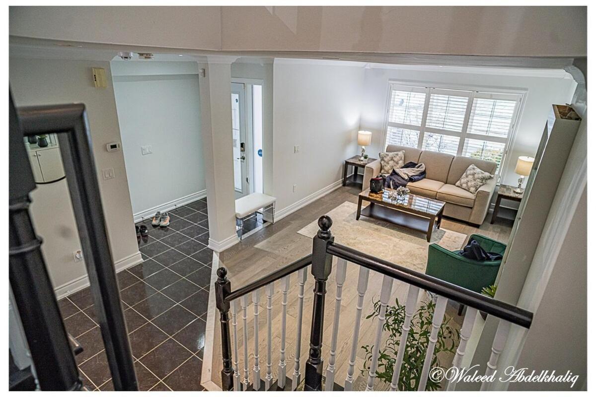 Sunroom House - 4 Bedrooms Mississauga Exterior photo