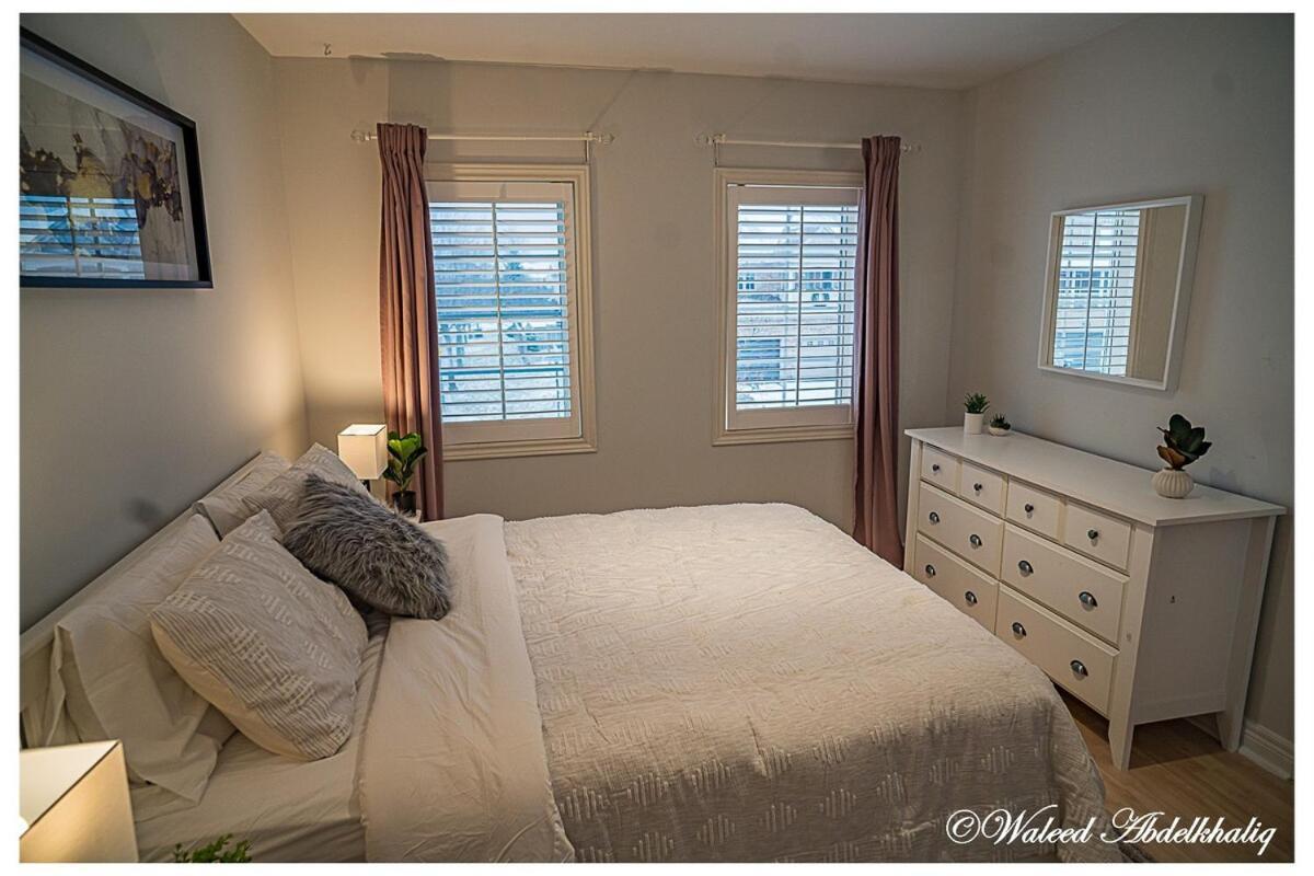 Sunroom House - 4 Bedrooms Mississauga Exterior photo