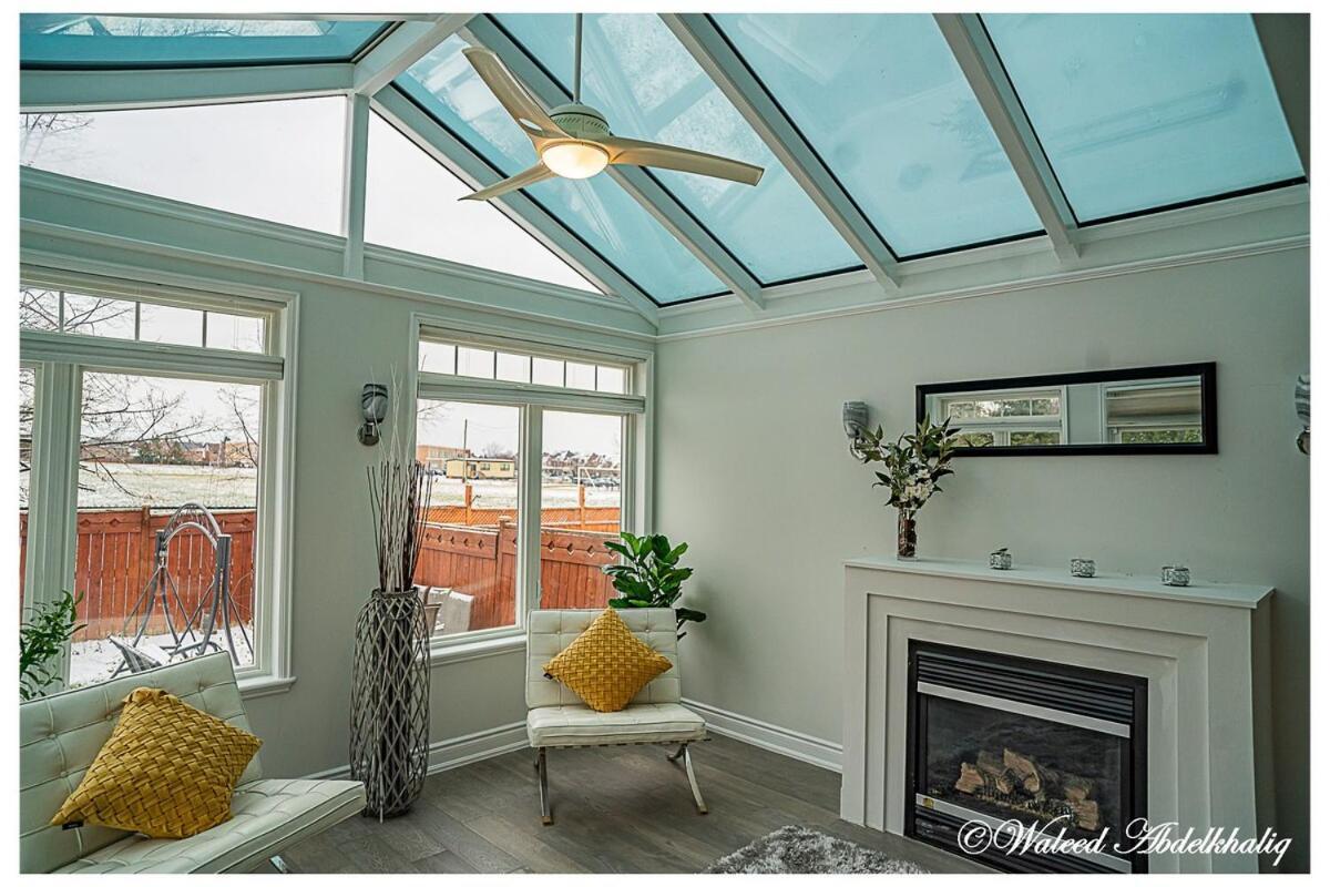 Sunroom House - 4 Bedrooms Mississauga Exterior photo