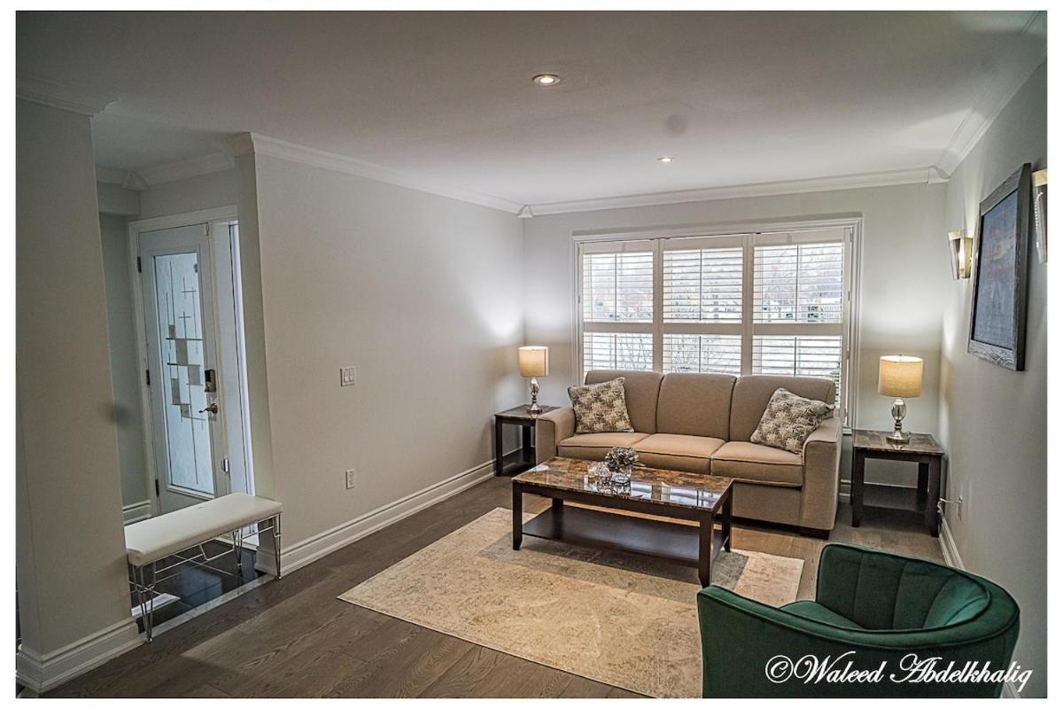 Sunroom House - 4 Bedrooms Mississauga Exterior photo